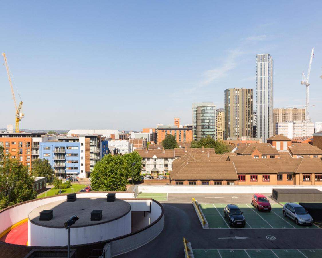 Kcs Luxury - Broad Street